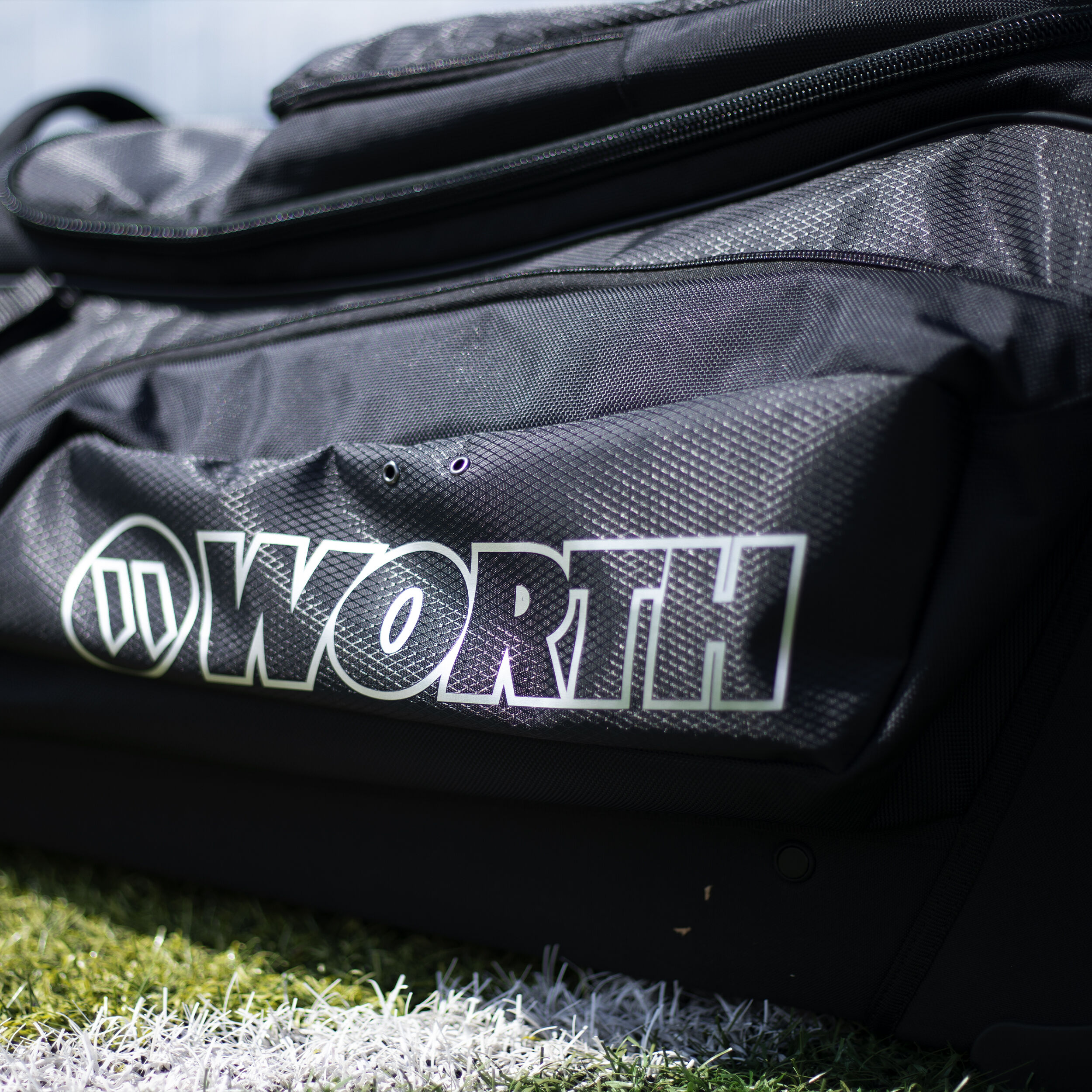Worth softball roller bag top